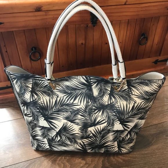 Frank Lyman Purse/Bag - Picture 2 of 5